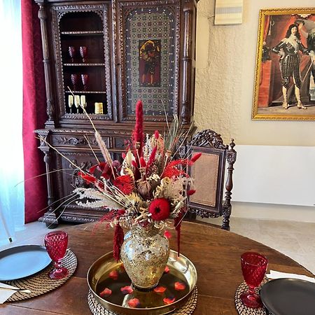 Вилла La Halte Louis XIII Bram Экстерьер фото